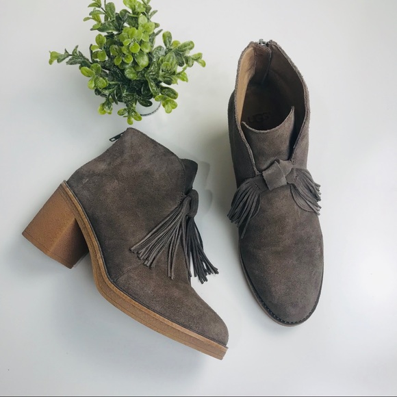 UGG Shoes - Ugg Corin Suede Fringe Heeled Bootie Beige 10 EUC